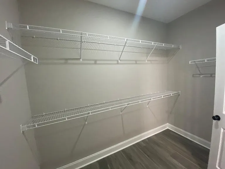 223 Beau Claire Cir — Photo 16