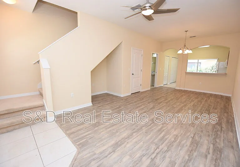 4116 Winding Vine Dr — Photo 2
