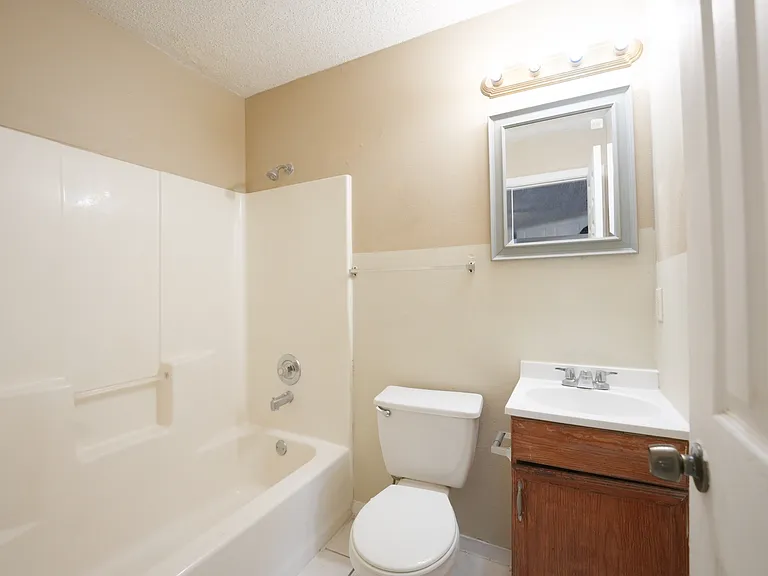 6354 Queens Castle #2 — Photo 9