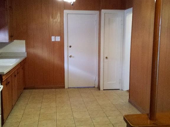 5th image of 3617 Wayne Ave