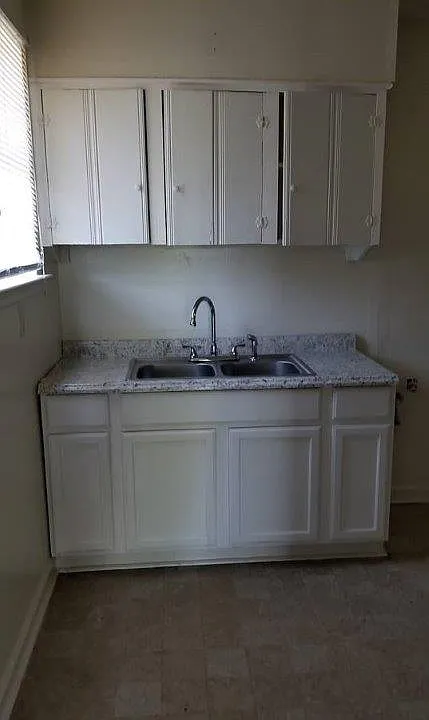 350 Decatur St