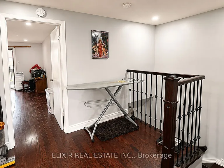 26 Roughfield Cres — Photo 9
