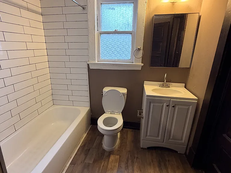 3802 Poe Avenue - Downstairs — Photo 8