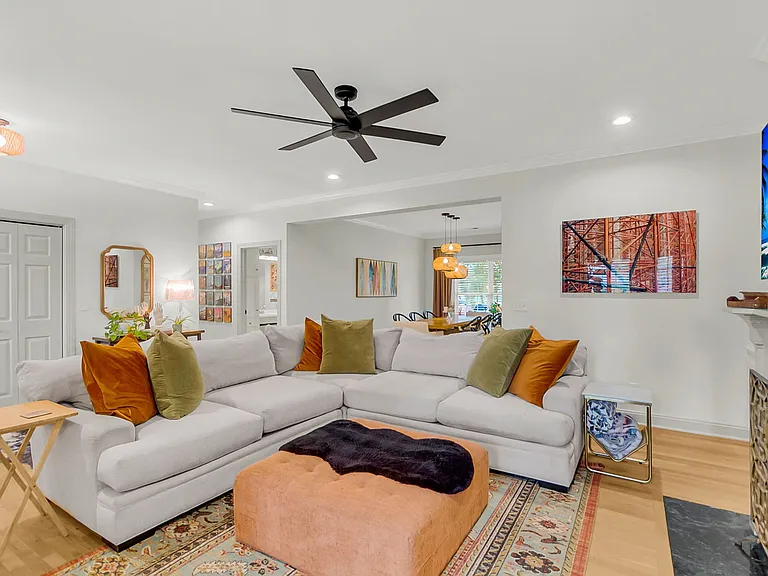 5049 Spaniel Dr — Photo 27