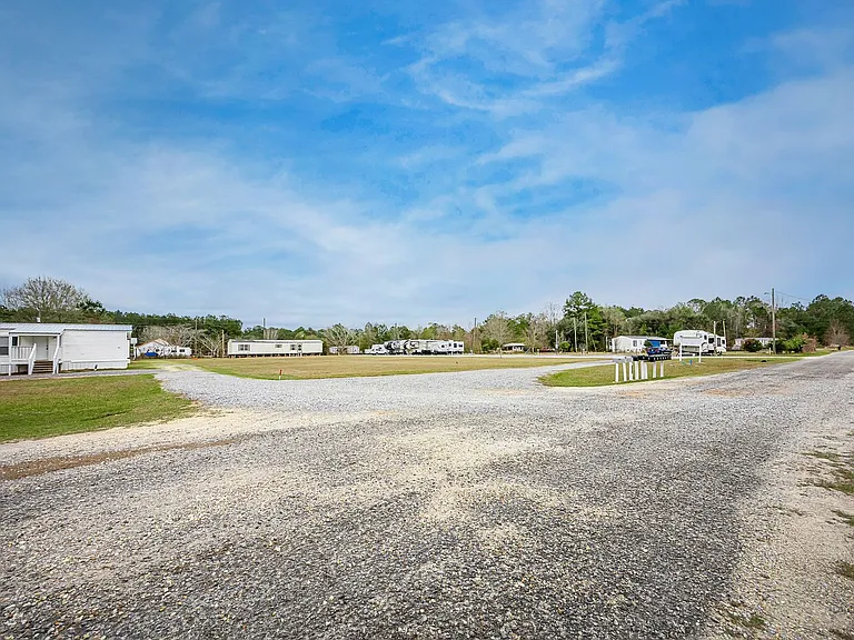 144 Katie Eubanks Rd — Photo 2