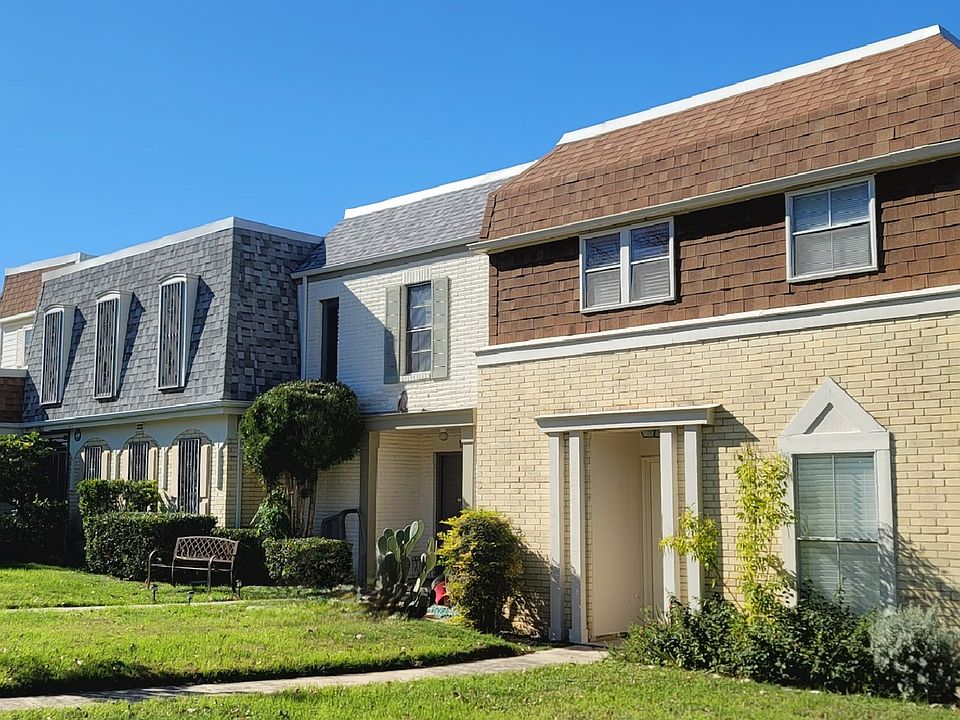 1st image of 11835 Petal Dr #29
