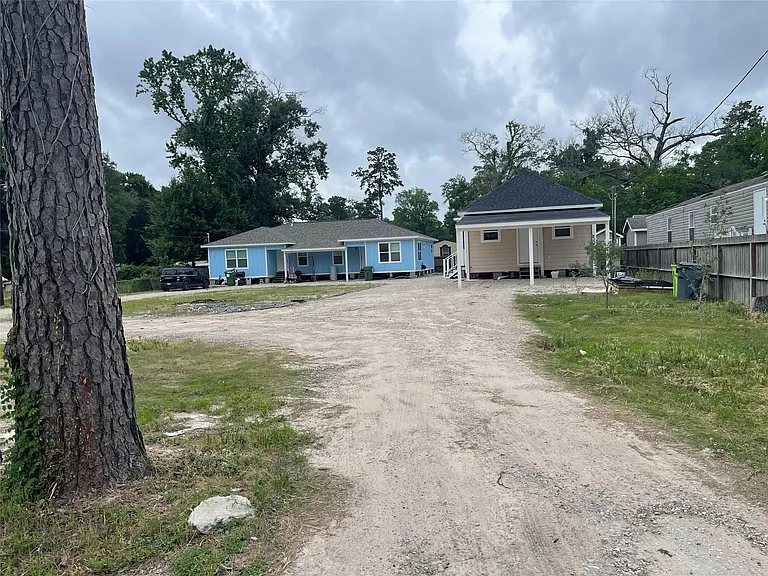 21878 Russell Dr — Photo 8