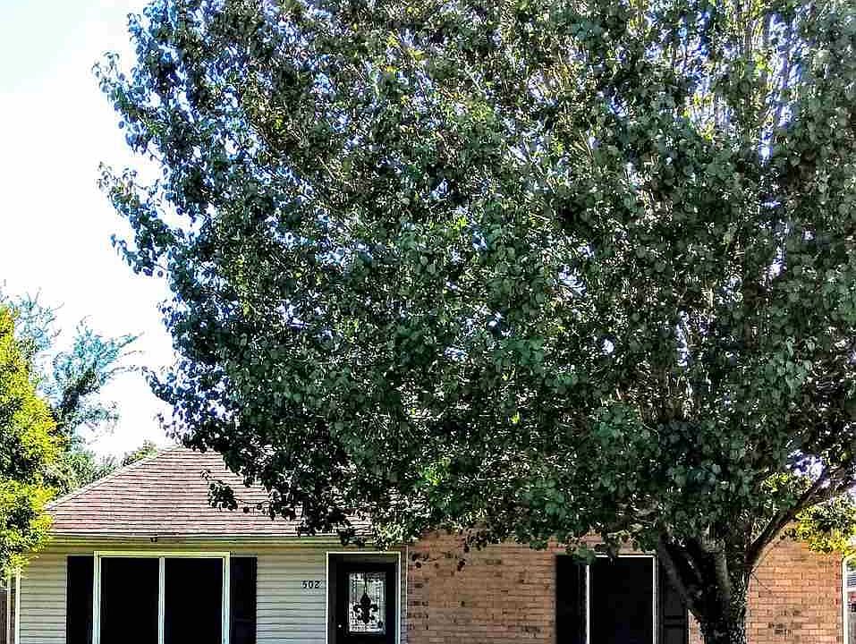 1st image of 502 S Daphne Dr