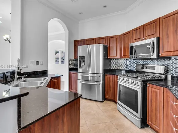 11221 NW 48th Ter, Doral, FL 33178