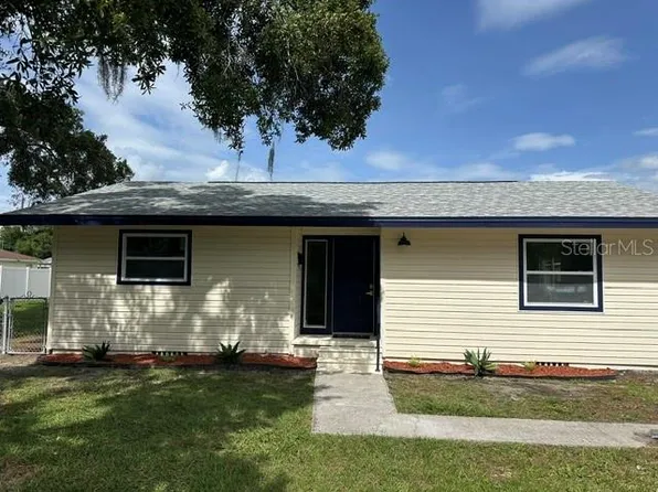 1502 N Bracewell Dr, Plant City, FL 33563