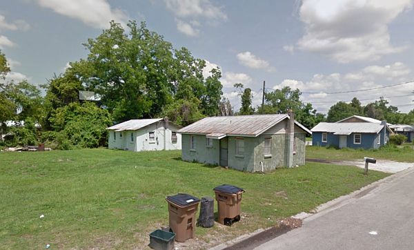 1st image of 614 NE Congress Ave
