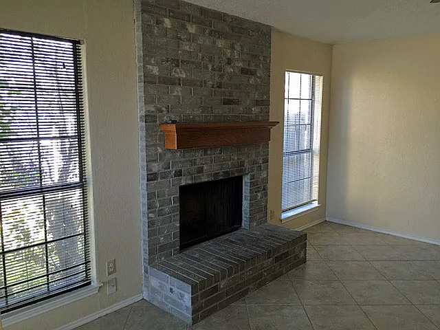 4113 Fossil Ridge Dr — Photo 2