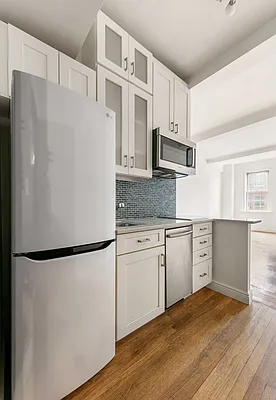 Rented by Douglas Elliman | media 9