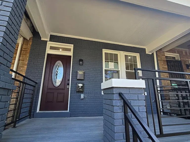 1331 Queen St NE — Photo 54