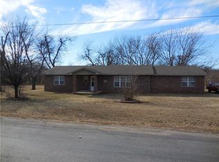802 S Clayton Ave, Wynnewood, OK 73098