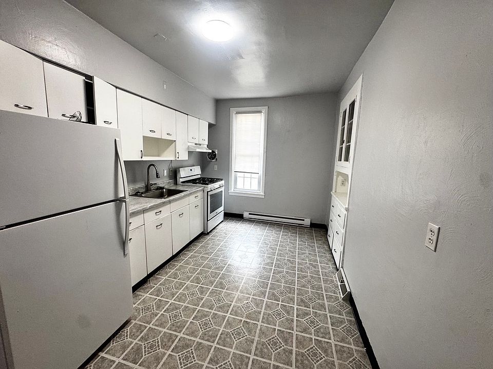 1st image of 725 Chartiers St APT 1