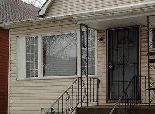 8630 S Colfax Ave, Chicago, IL