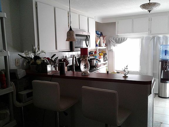 4th image of 2919 Canyon Dr #677