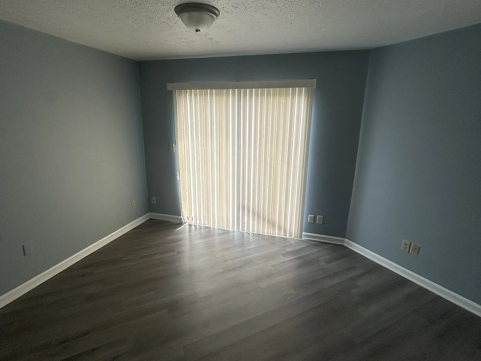 392 Shelby Avenue - Unit 3 — Photo 2