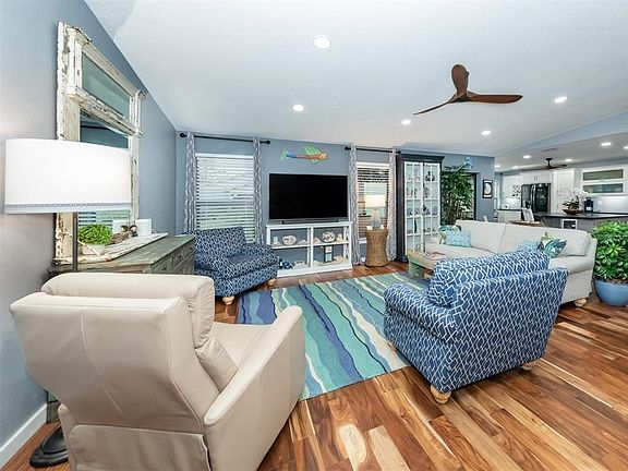 2nd image of 311 Indian River Ln
