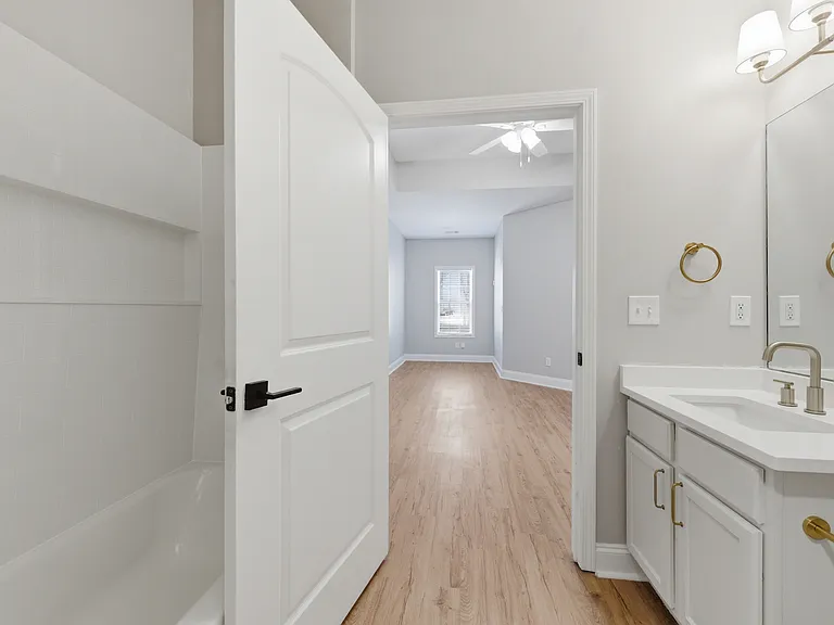 259 Derby Ct — Photo 18
