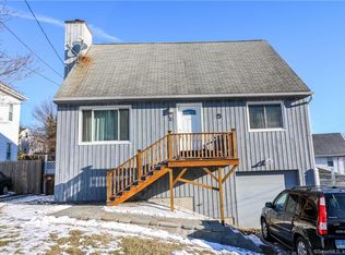 41 Wakelee Ave, Shelton, CT 06484