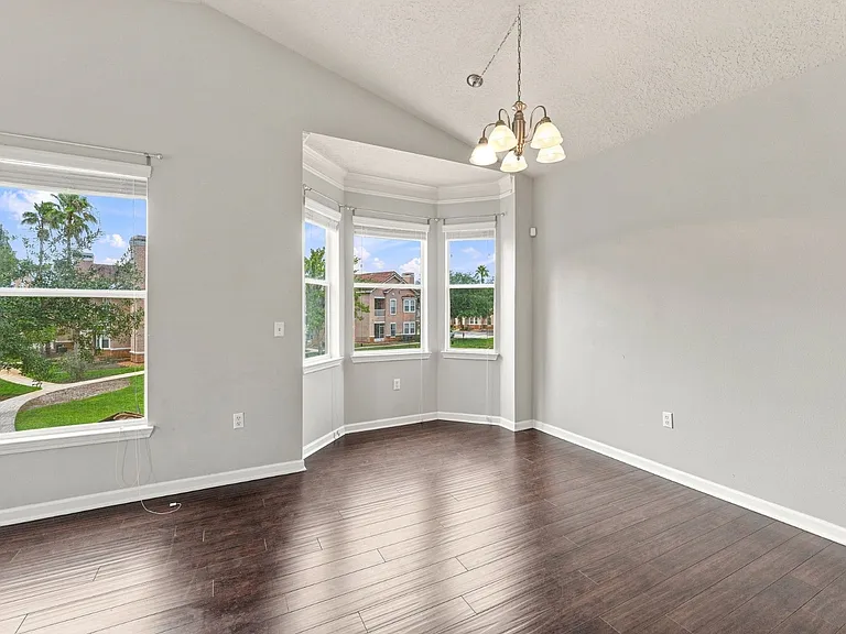 10436 Villa View Cir — Photo 10
