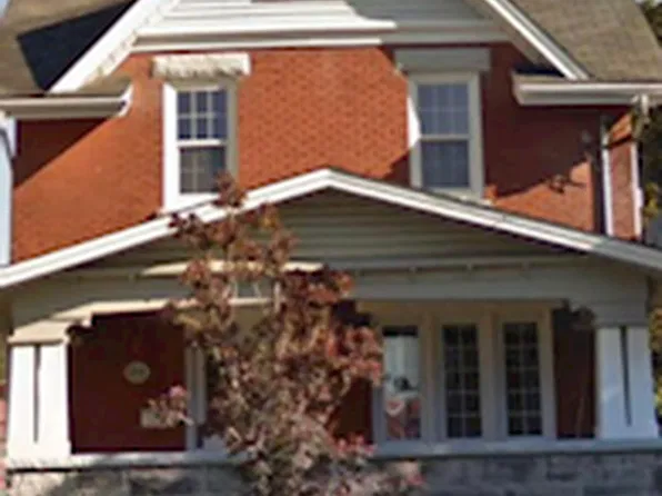 22 Wellington St N #2, Kitchener, ON N2H 5J4