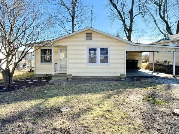 512 Mary Jane St, Lebanon, IL 62254