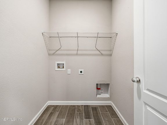 4th image of 9857 MELROSE CREEK Drive