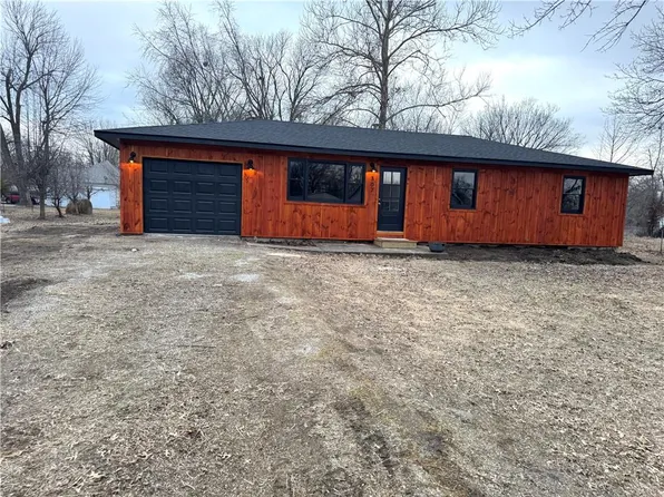 307 W Spruce St, Cherokee, KS 66724