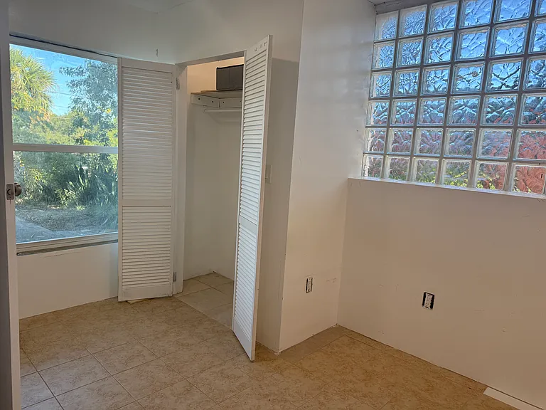 1816 NE Dixie Hwy #B — Photo 10
