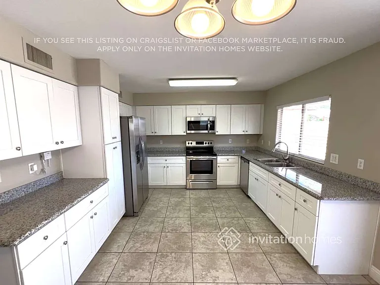 16845 W Windermere Way — Photo 4