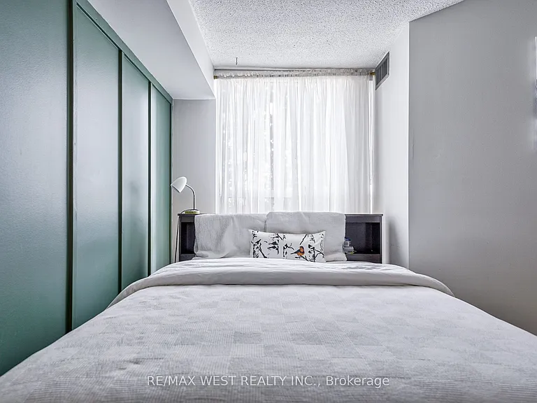 250 Webb Dr #503 — Photo 29