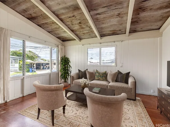 1367 Akahai St, Kailua, HI 96734