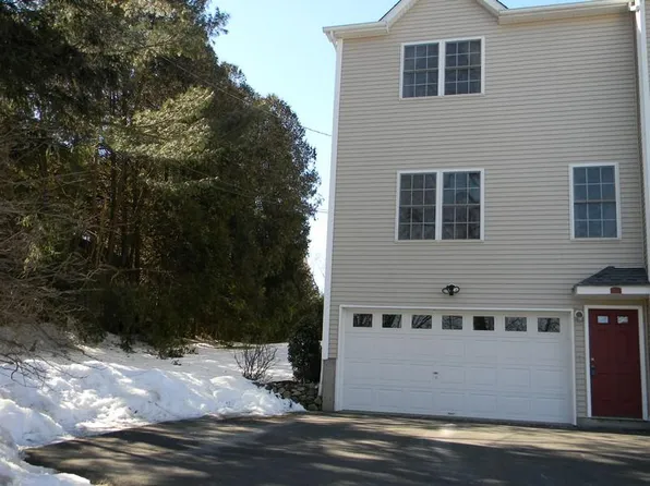 31 Merrimac St #A, Danbury, CT 06811