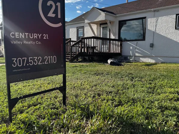 133 W 14th Ave, Torrington, WY 82240