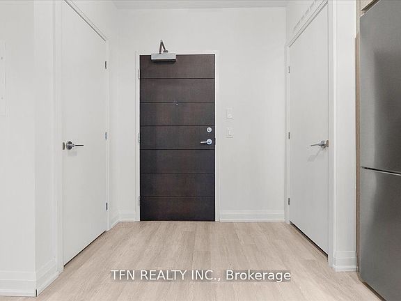5th image of 212 King William St #513