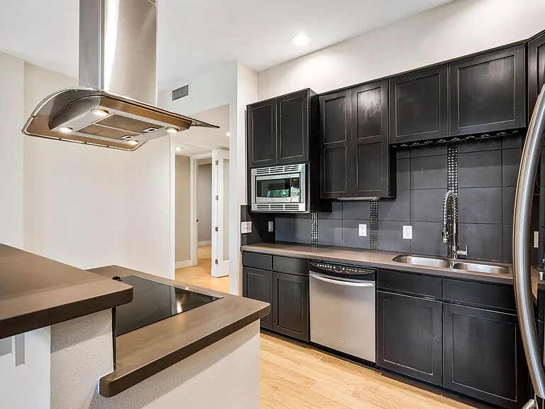 1738 N Franklin St #1-B — Photo 16