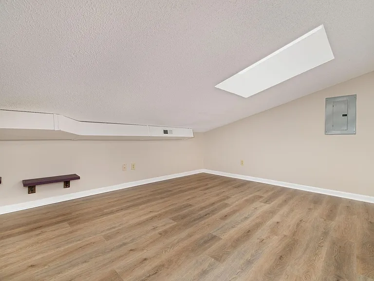 Paxton Place/Olde Towne Lofts — Photo 18