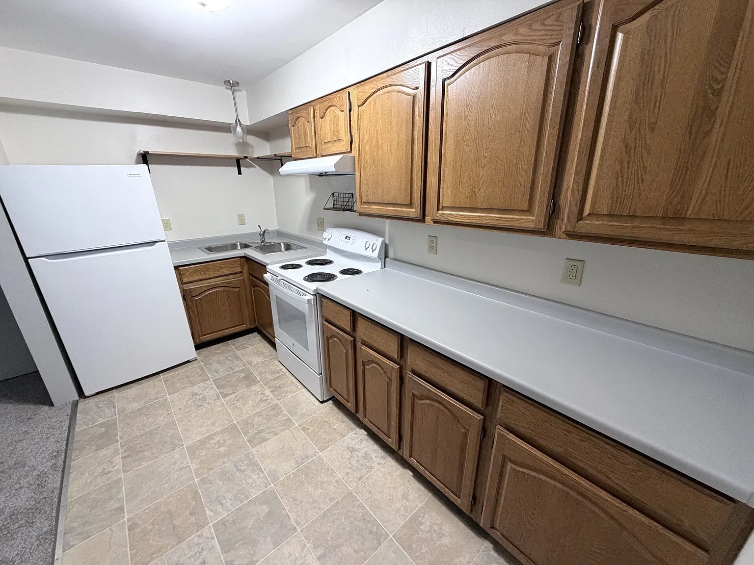 1 bed, $900 — Photo 2