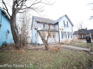 818 18th Ave, Moline, IL 61265