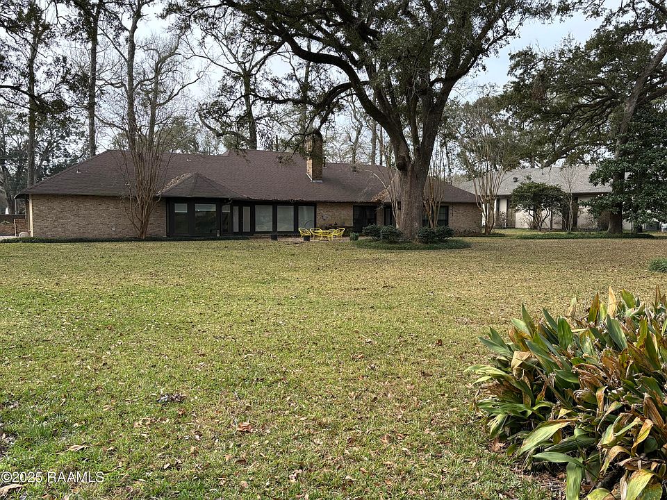 2nd image of 424 Lippi Blvd