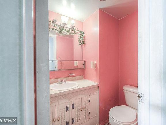 5th image of 3387 Benbow Ct