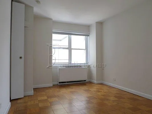 Rented by Bouklis Group | media 15