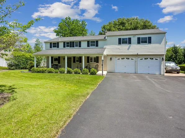 209 Upper Valley Rd, North Wales, PA 19454