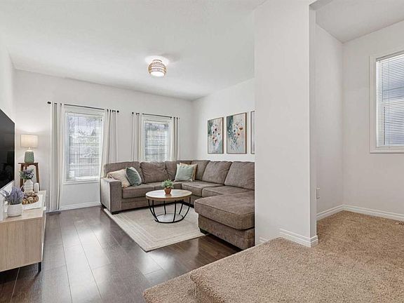 3rd image of 75 SW Marquis Grn SE