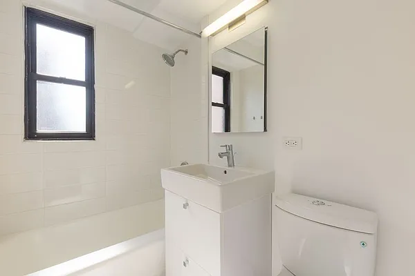 Rented by Stonehenge NYC LLC | media 9