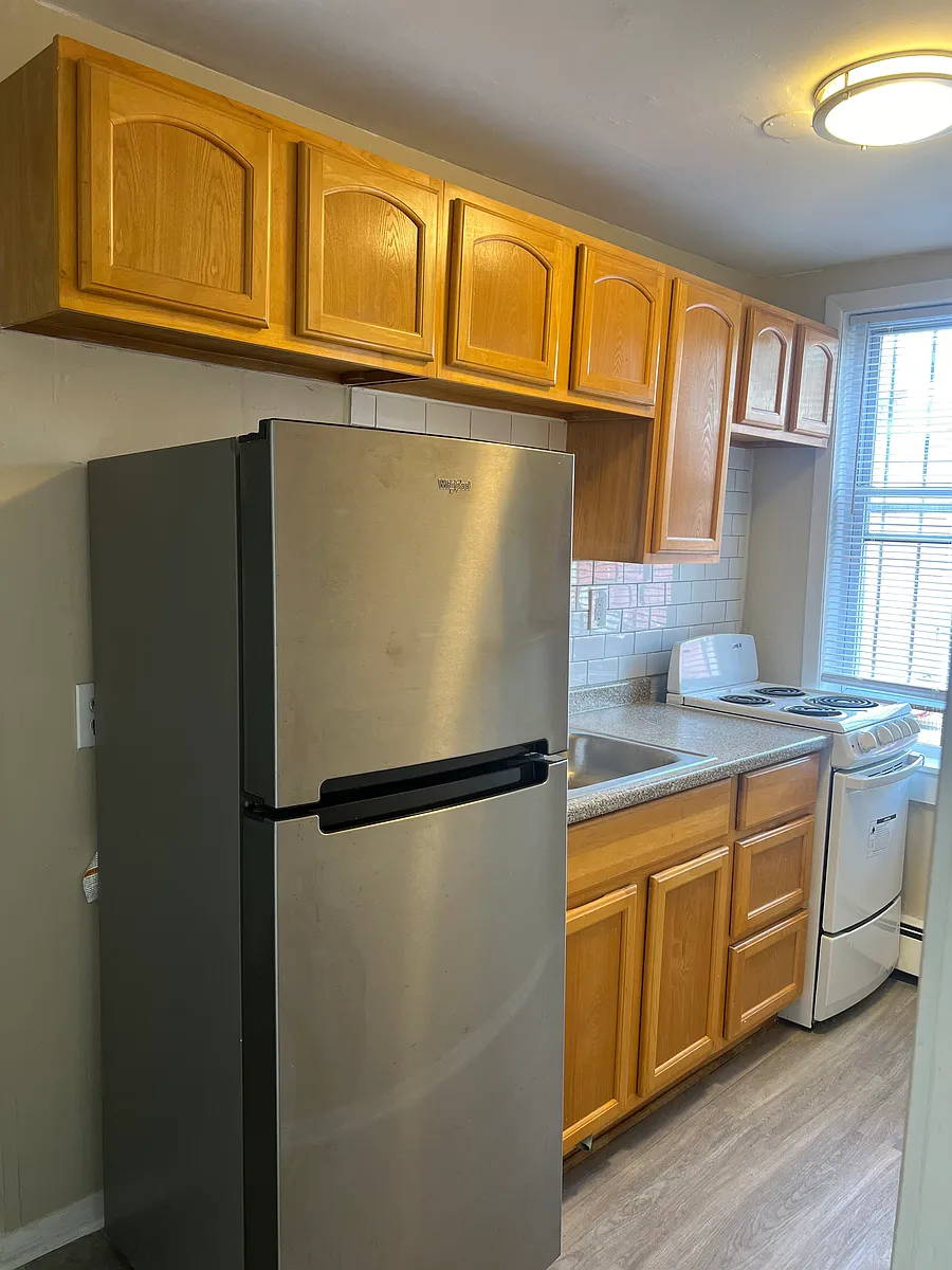 Building Photo - 424 E Girard Ave #2