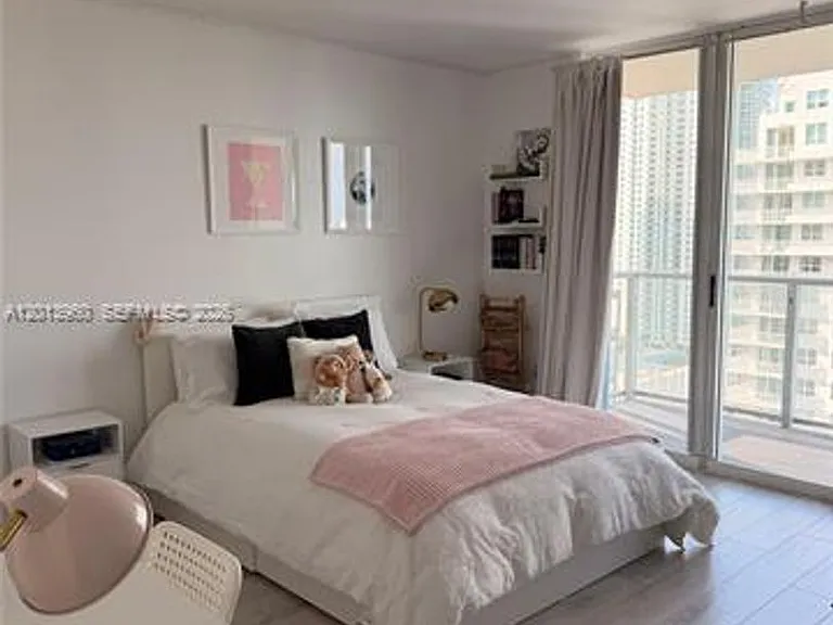 1155 Brickell Bay Dr #2904 — Photo 8